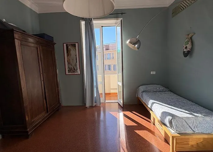 Apartament A Due Passi Da Tutto, Luminoso Vicino Al Navebus *