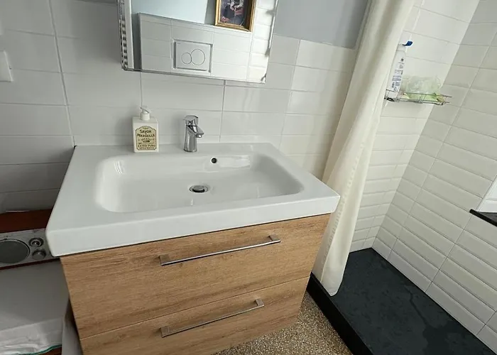 Apartment A Due Passi Da Tutto, Luminoso Vicino Al Navebus Genoa